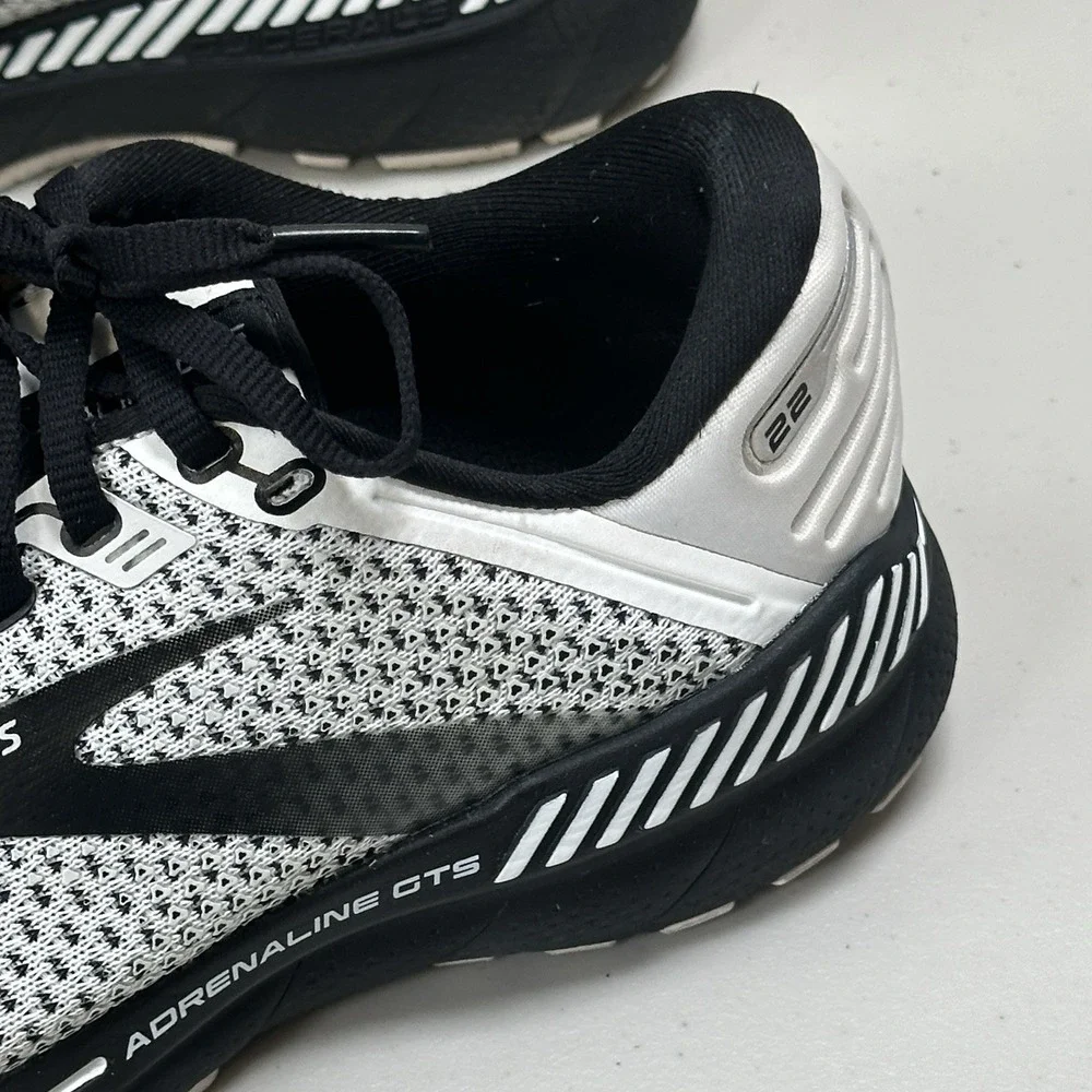 Brooks Adrenaline GTS 22 Womens Size 7.5 Running Shoes White Black 1203531B135 - Picture 10 of 16